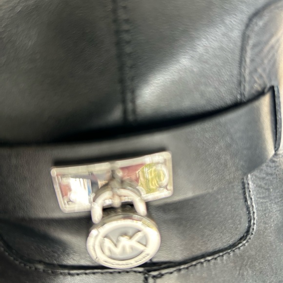 Michael kors boots - Picture 2 of 3